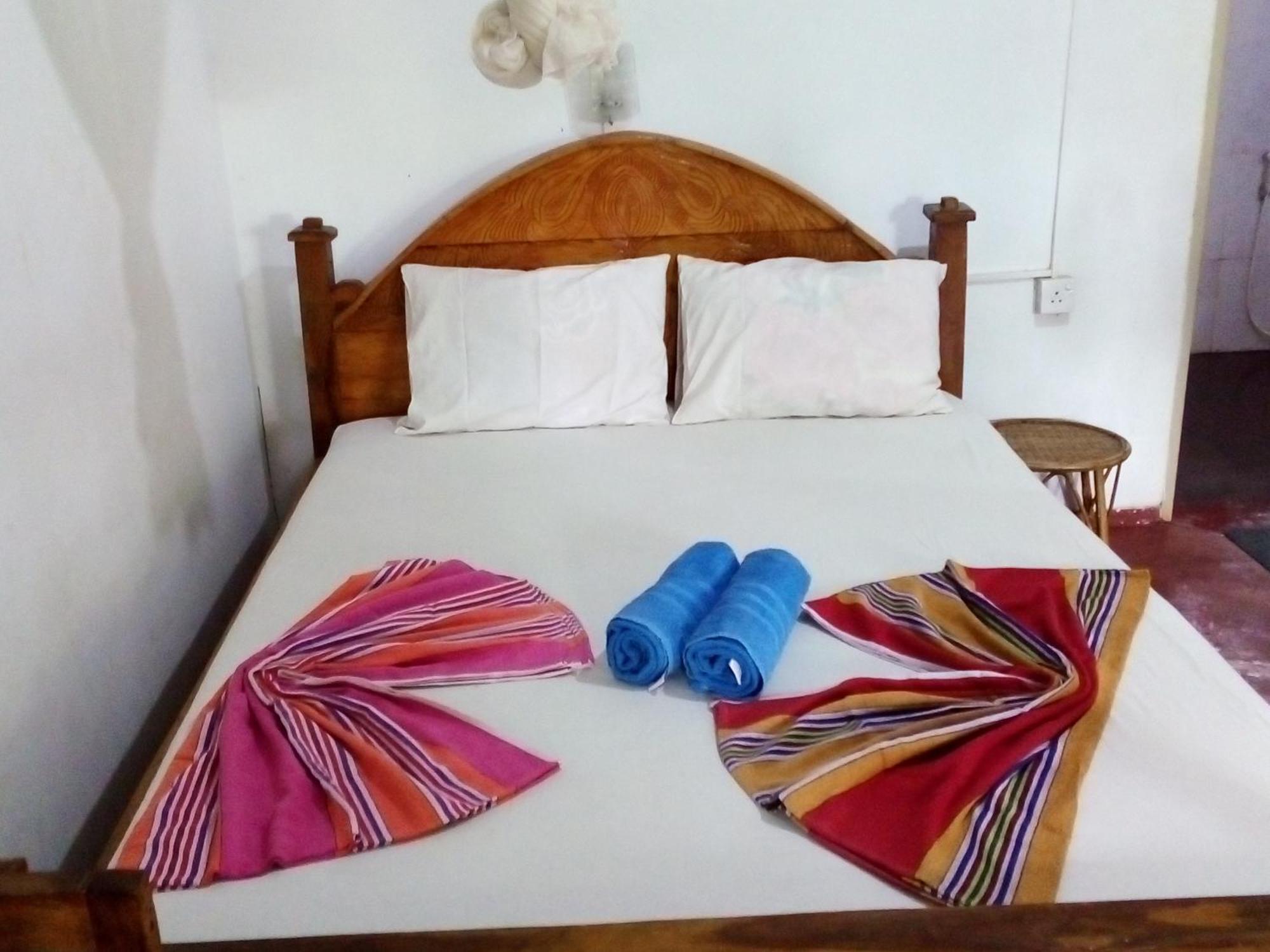 Bandula Home Stay Сігірія Екстер'єр фото