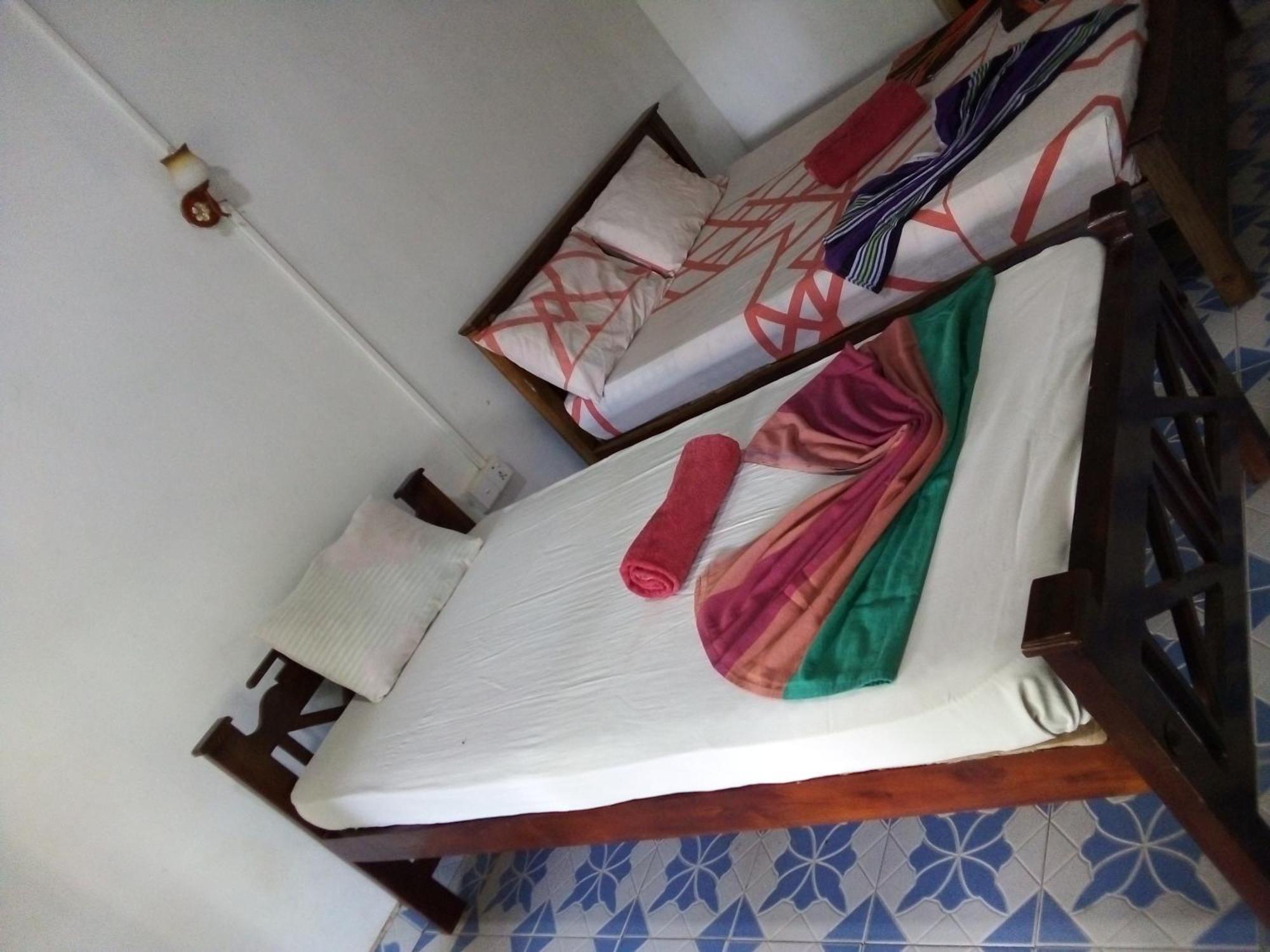 Bandula Home Stay Сігірія Екстер'єр фото