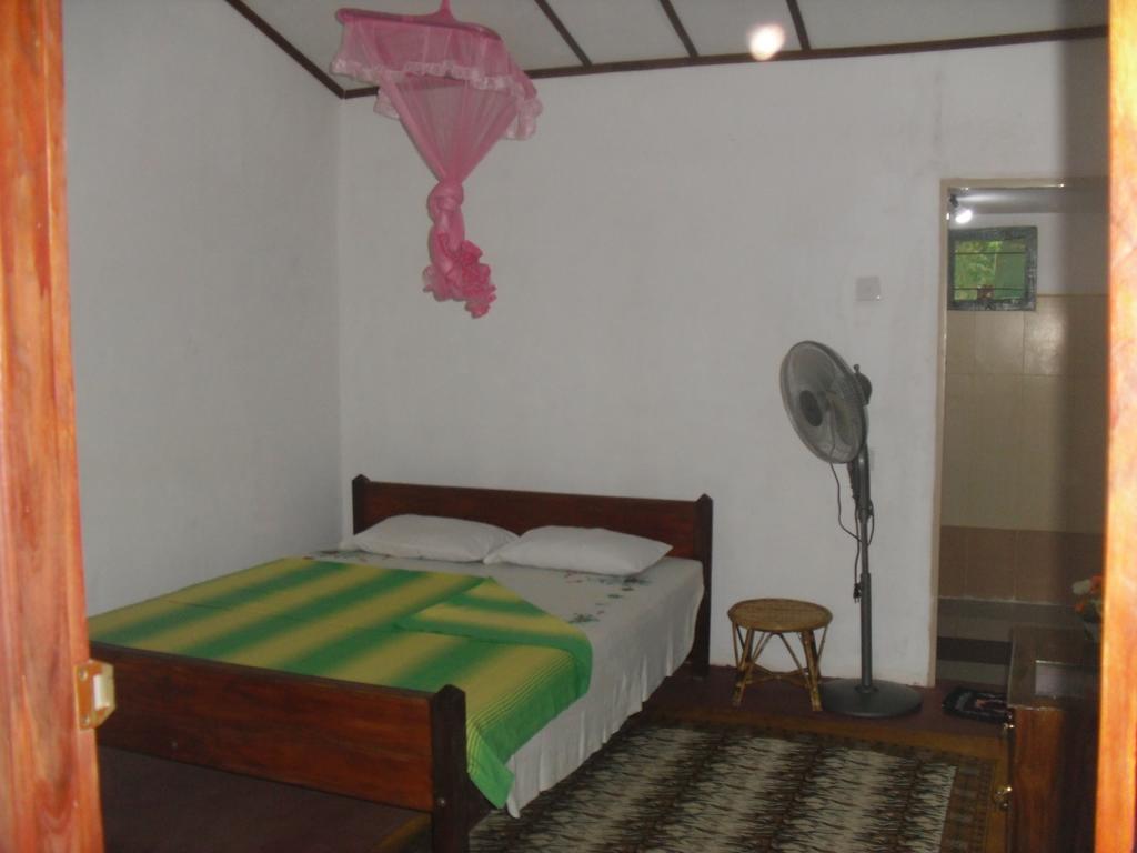 Bandula Home Stay Сігірія Екстер'єр фото